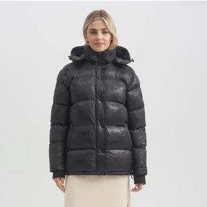 Women’s Toboggancanada.com Black Camo Puffer Jacket
